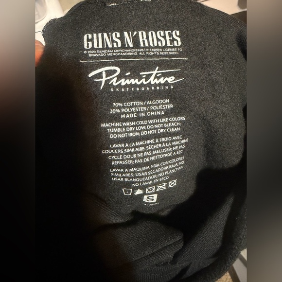 Primitive x Guns N' Roses Graphic Hoodie NWOT, Small - Picture 3 of 6